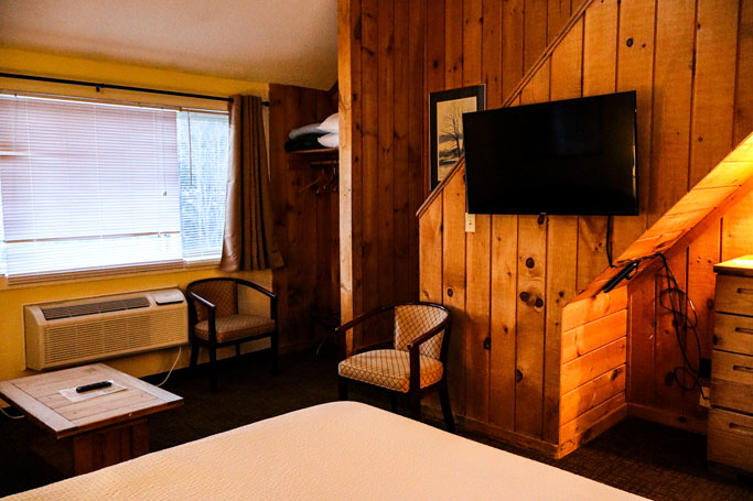 Loft at Snowy Owl Inn